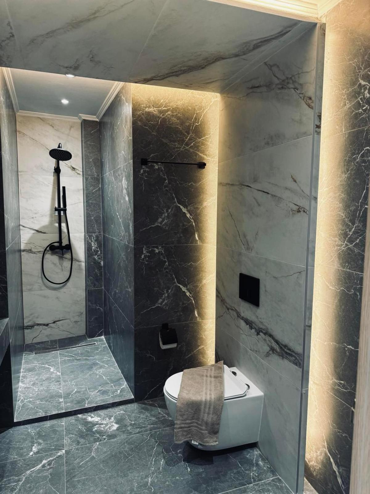 La Dolce Vita-Your Urban Stay เทสซาโลนิกิ ภายนอก รูปภาพ